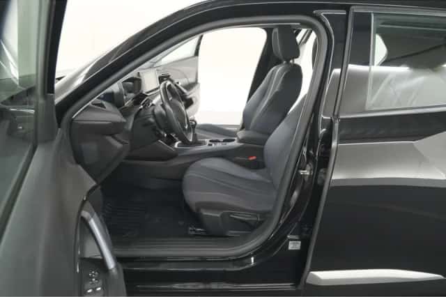Peugeot 2008 (2020) thumbnail 22