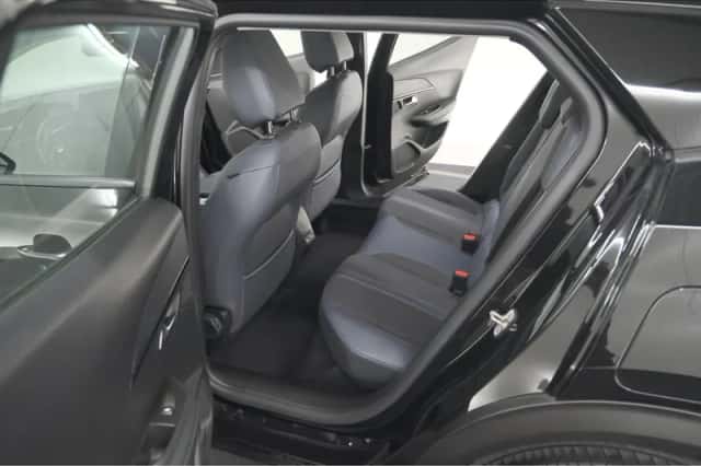 Peugeot 2008 (2020) thumbnail 25