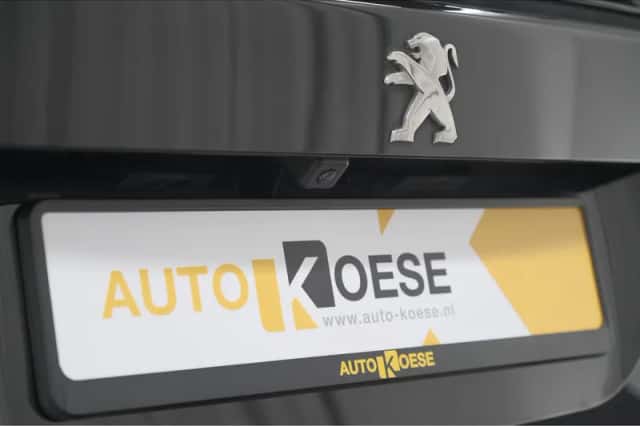 Peugeot 2008 (2020) thumbnail 4