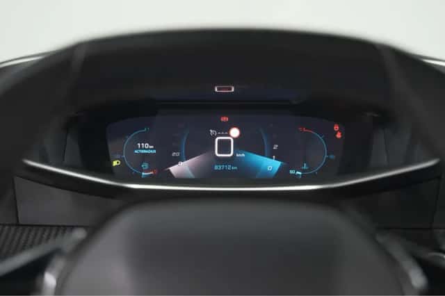 Peugeot 2008 (2020) thumbnail 32