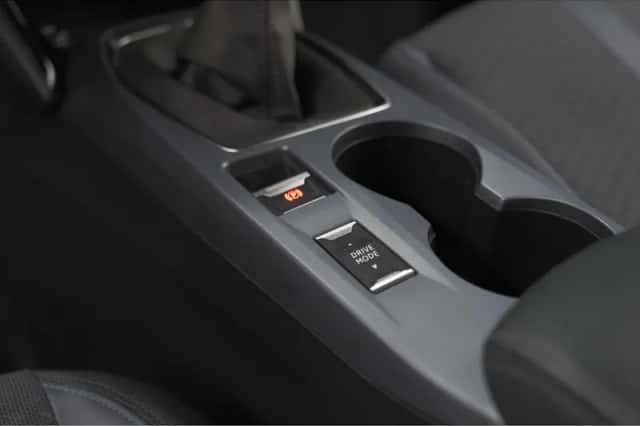 Peugeot 2008 (2020) thumbnail 34