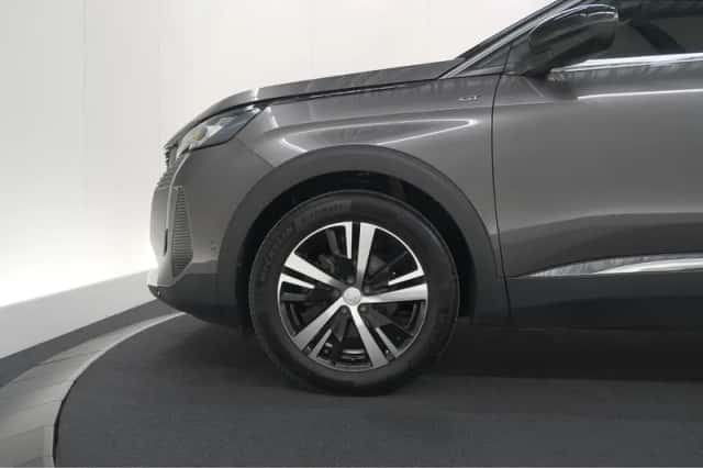 Peugeot 3008 (2023) thumbnail 18