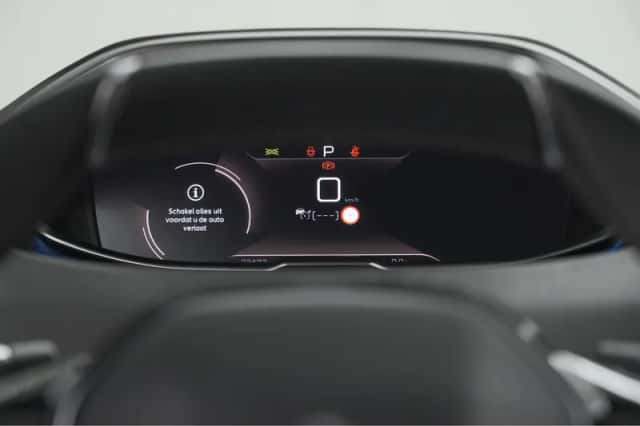 Peugeot 3008 (2023) thumbnail 39
