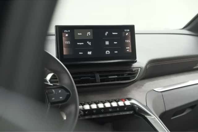 Peugeot 3008 (2023) thumbnail 48