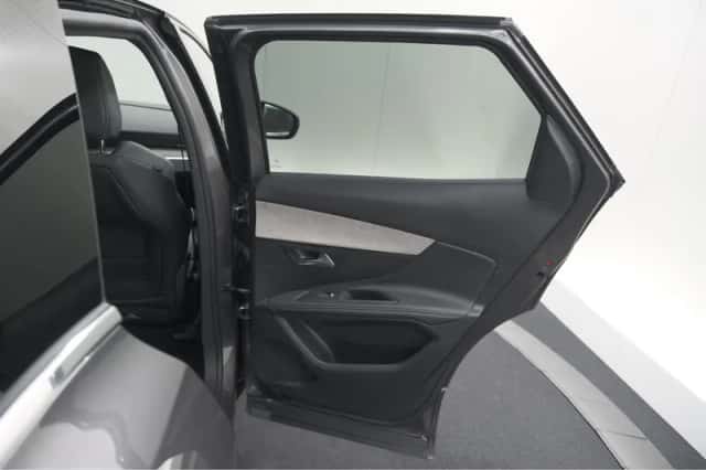 Peugeot 3008 (2023) thumbnail 61