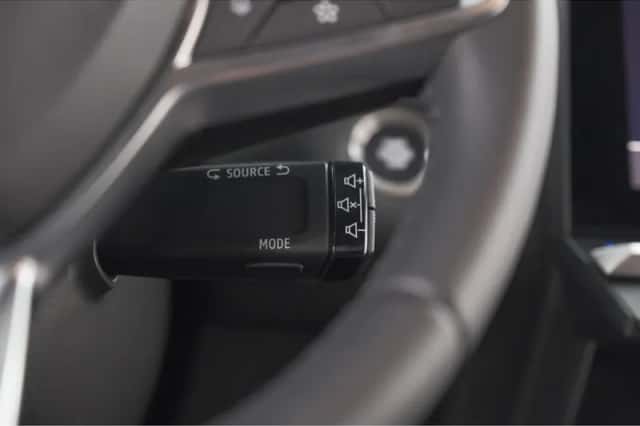 Renault Captur (2025) thumbnail 33