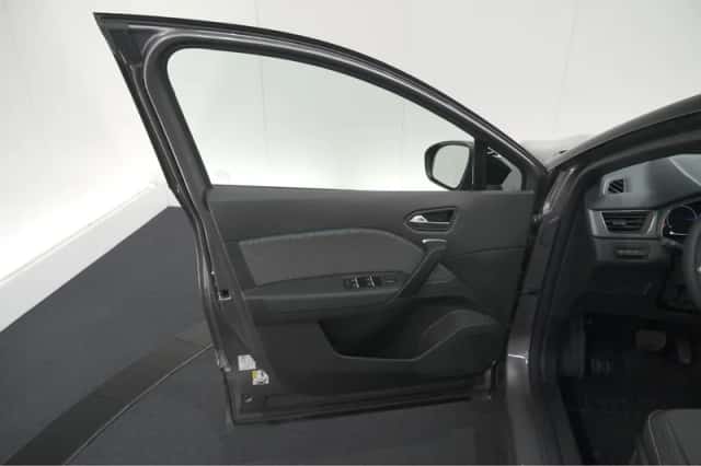 Renault Captur (2025) thumbnail 57