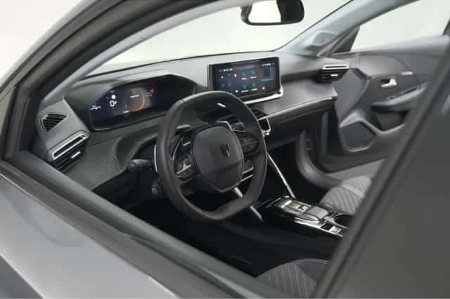 Peugeot 208 (2025) thumbnail 2