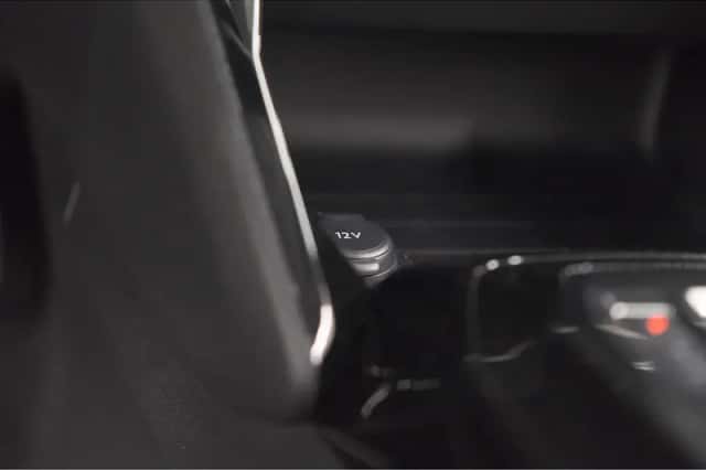 Peugeot 208 (2025) thumbnail 38