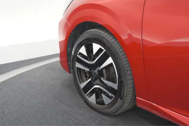 Peugeot 208 (2024) thumbnail 18