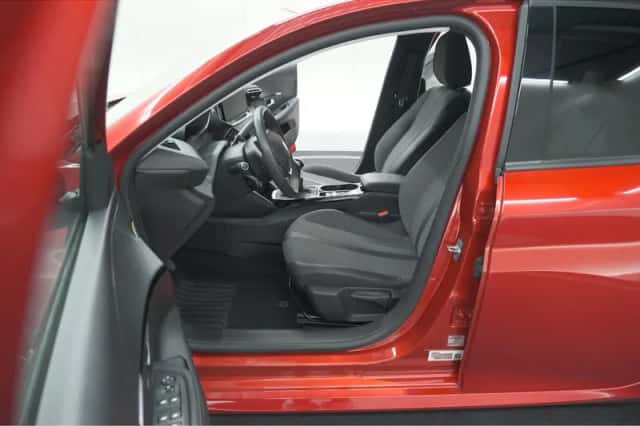 Peugeot 208 (2024) thumbnail 23
