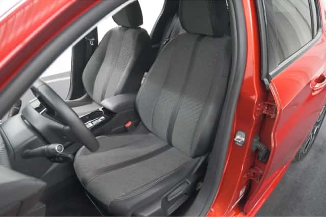 Peugeot 208 (2024) thumbnail 24