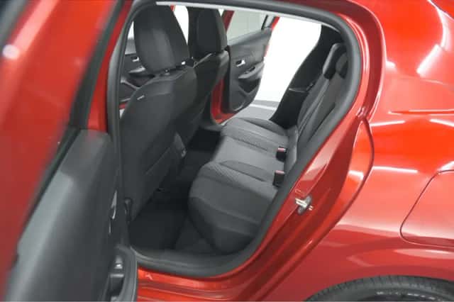 Peugeot 208 (2024) thumbnail 26