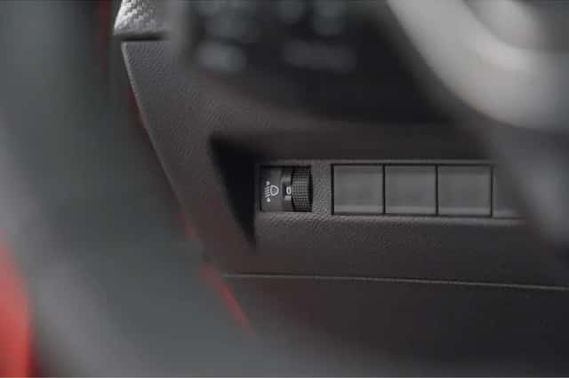 Peugeot 208 (2024) thumbnail 33