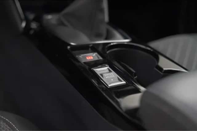 Peugeot 208 (2024) thumbnail 37