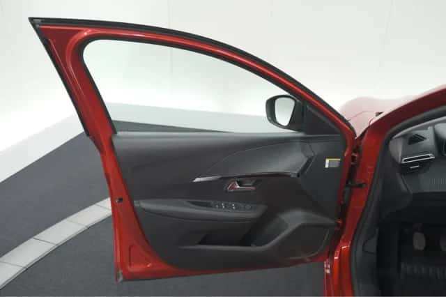 Peugeot 208 (2024) thumbnail 57