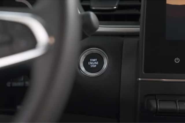 Renault Captur (2024) thumbnail 36