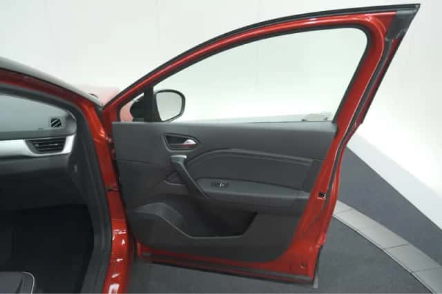 Renault Captur (2024) thumbnail 66