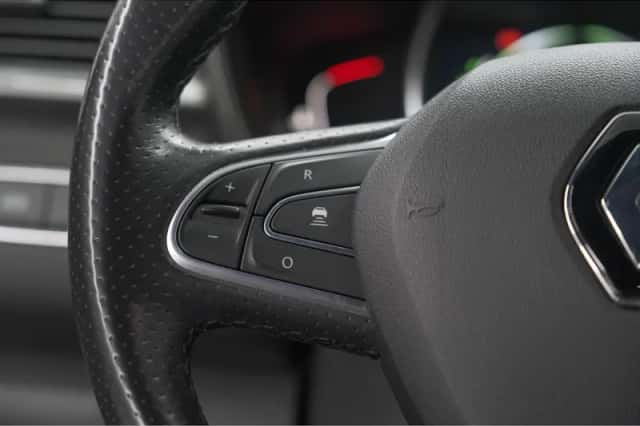Renault Kadjar (2021) thumbnail 33