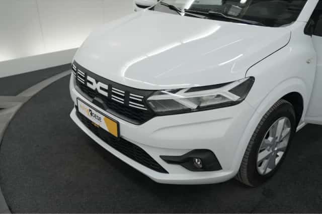 Dacia Sandero (2024) thumbnail 2