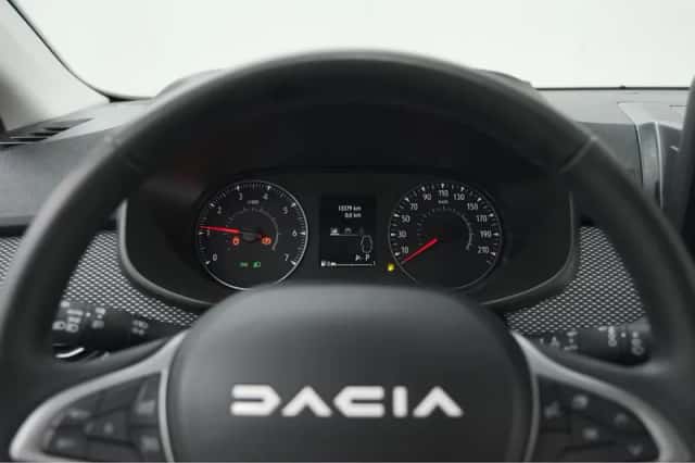 Dacia Sandero (2024) thumbnail 3