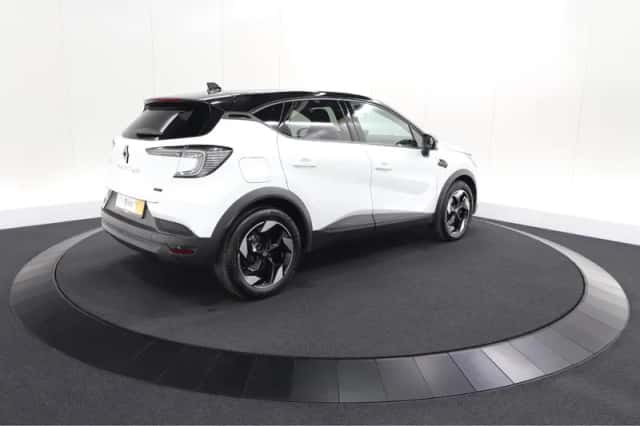 Renault Captur (2025) thumbnail 5