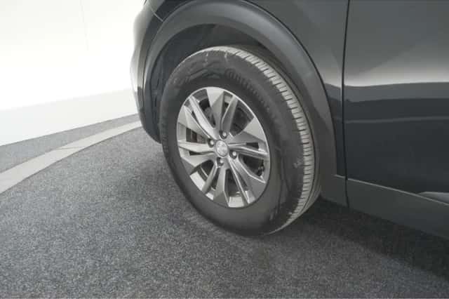 Peugeot 2008 (2023) thumbnail 18