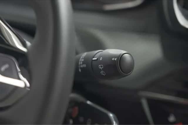 Peugeot 2008 (2023) thumbnail 34