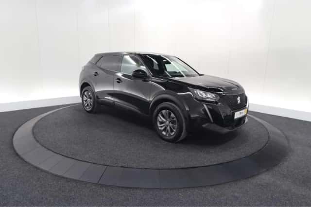 Peugeot 2008 (2023) thumbnail 7