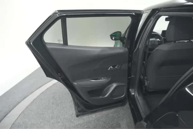 Peugeot 2008 (2023) thumbnail 62