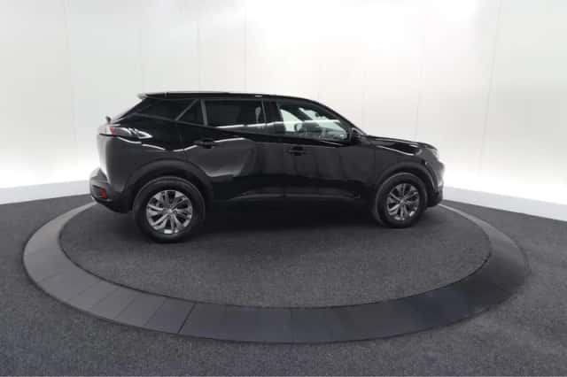 Peugeot 2008 (2023) thumbnail 9