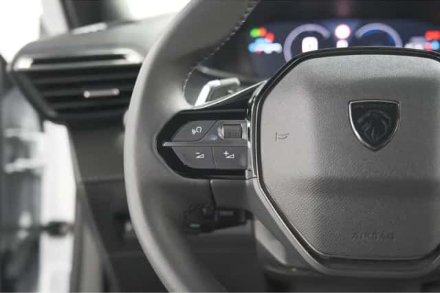 Peugeot 2008 (2025) thumbnail 32