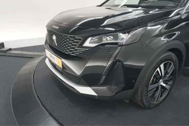 Peugeot 3008 (2023) thumbnail 14