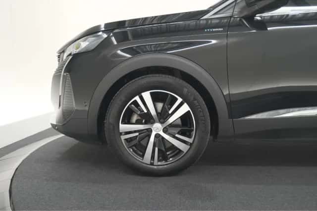 Peugeot 3008 (2023) thumbnail 17