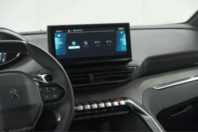 Peugeot 3008 (2023) thumbnail 46