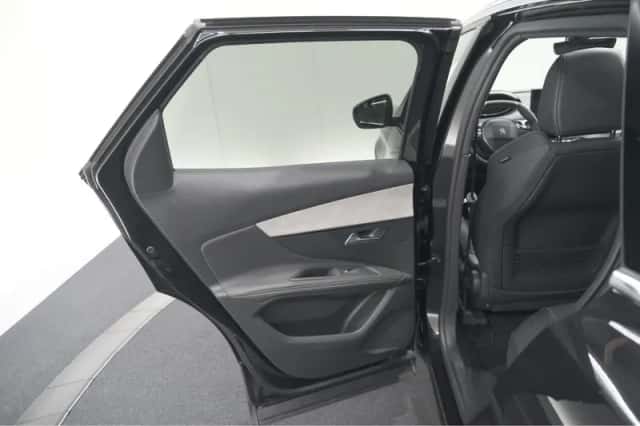 Peugeot 3008 (2023) thumbnail 61