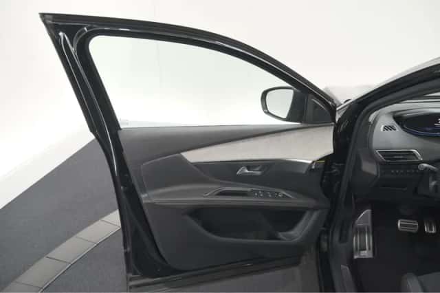 Peugeot 3008 (2023) thumbnail 62