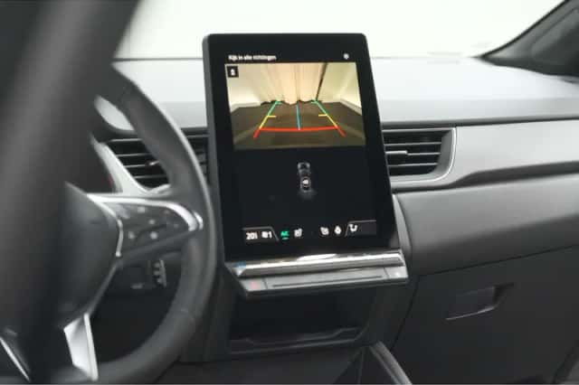 Renault Captur (2025) thumbnail 3