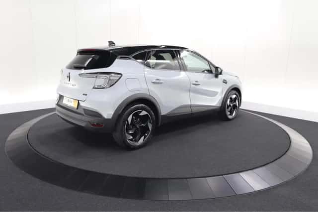 Renault Captur (2025) thumbnail 5