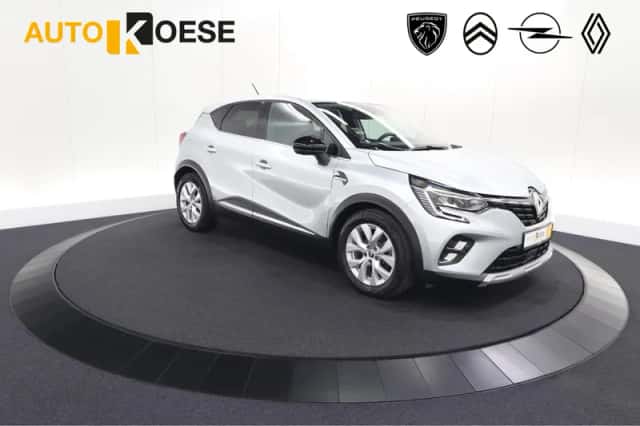 Renault Captur (2022) thumbnail 1