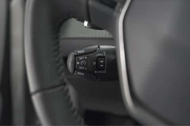 Peugeot 208 (2025) thumbnail 3