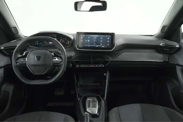 Peugeot 2008 (2025) thumbnail 2