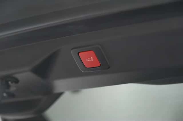 Peugeot 3008 (2025) thumbnail 4
