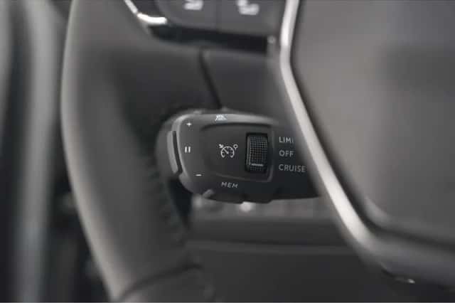 Peugeot e-2008 (2026) thumbnail 3