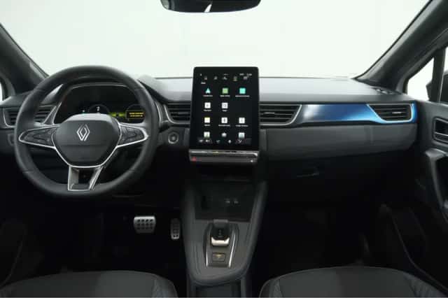 Renault Captur (2025) thumbnail 2