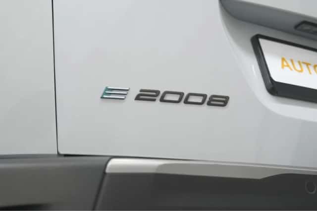 Peugeot e-2008 (2025) thumbnail 5