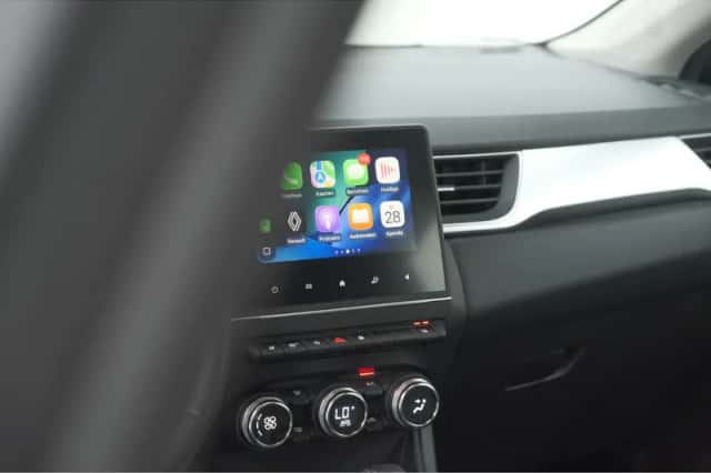 Renault Captur (2022) thumbnail 6