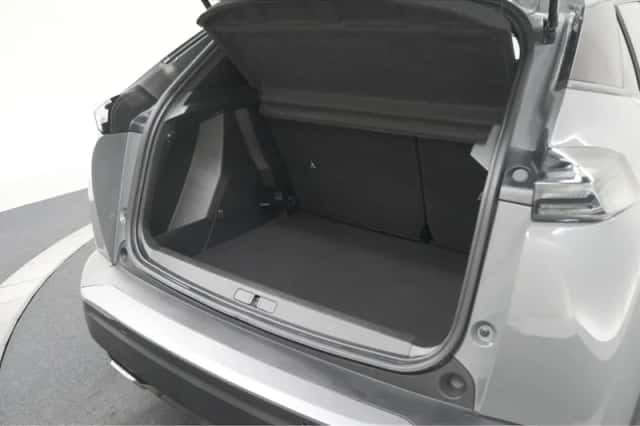 Peugeot 2008 (2025) thumbnail 4