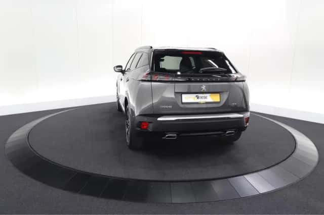 Peugeot 2008 (2021) thumbnail 4