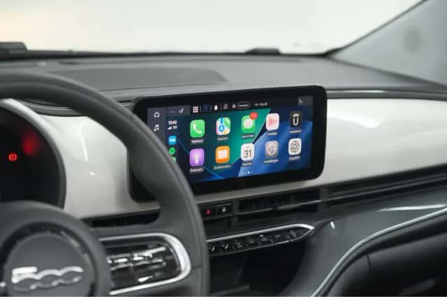 Fiat 500C (2023) thumbnail 3